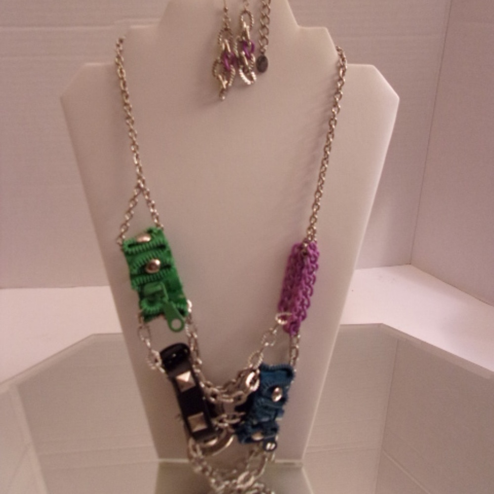 NWT DESIGNER FUNKY EFM NECKLACE EARRINGS & BRACELE